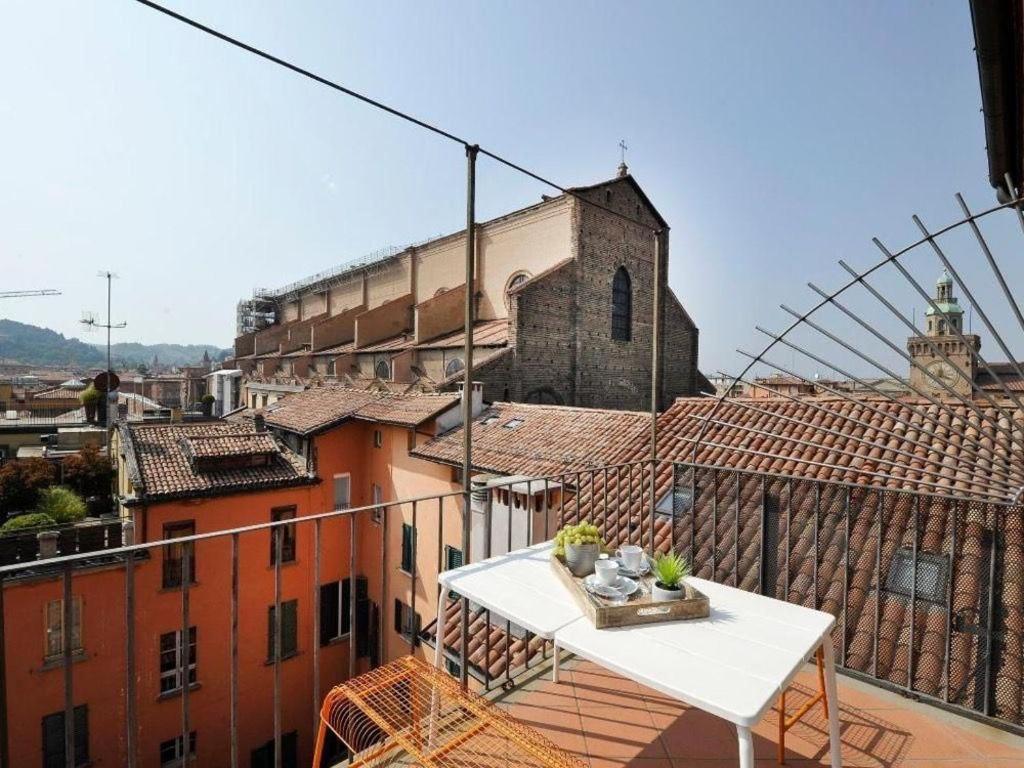 Fulcanelli Apartment Bologna Eksteriør bilde